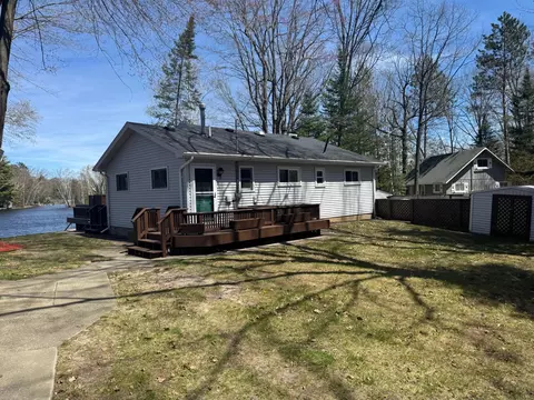 228 Driftwood Cir, Prudenville, MI 48651