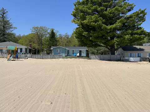 7724 Us 23, Oscoda, MI 48750