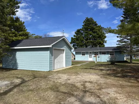 7724 Us 23, Oscoda, MI 48750