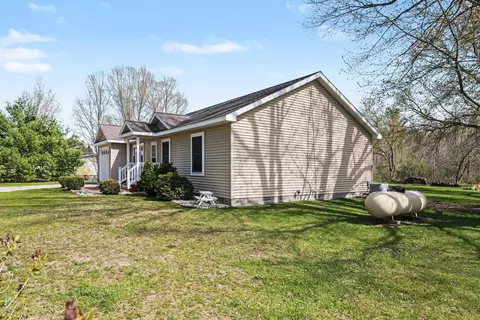 Exterior - 510 E Main St, Hale, MI 48739 photo 3 of 6
