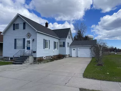 711 River St, Alpena, MI 49707