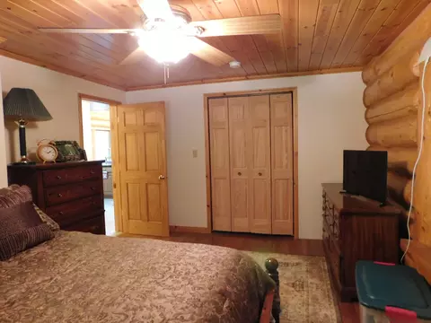 Bedroom - 11809 Bear Track Trl, Frederic, MI 49733 photo 2 of 8