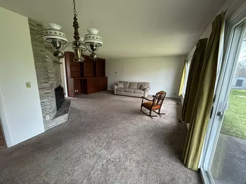 Living - 8887 Galbraith Rd, Cheboygan, MI 49721 photo 3 of 4