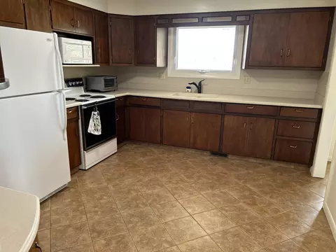 Kitchen - 8887 Galbraith Rd, Cheboygan, MI 49721 photo 2 of 2