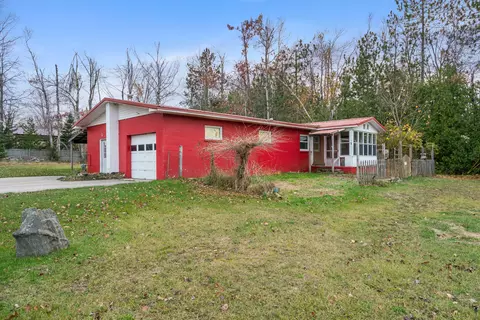 13341 Restawhile Rd, Cheboygan, MI 49721