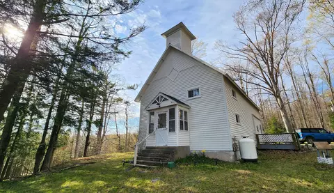 3981 Resort Rd, Alanson, MI 49706