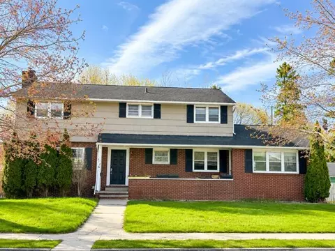 612 S 4th Ave, Alpena, MI 49707