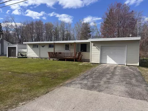 1098 Wayne Rd, Alpena, MI 49707