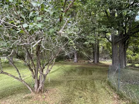 Exterior - 1098 Wayne Rd, Alpena, MI 49707 photo 6 of 10