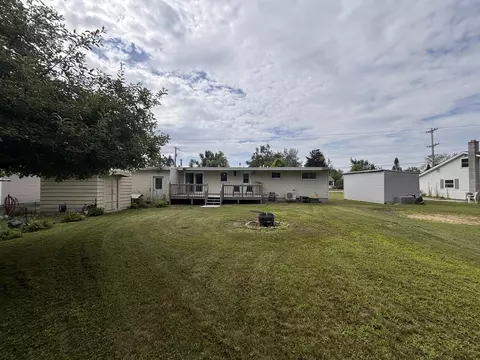 Exterior - 1098 Wayne Rd, Alpena, MI 49707 photo 7 of 10