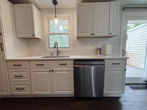 Kitchen - 1098 Wayne Rd, Alpena, MI 49707 photo 4 of 4