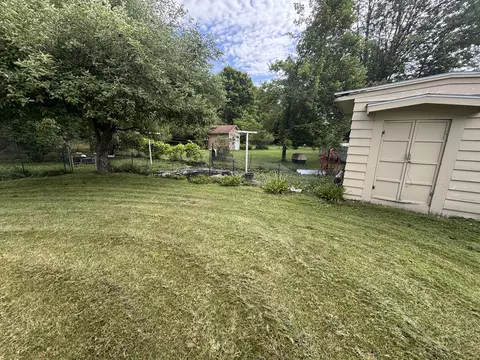 Exterior - 1098 Wayne Rd, Alpena, MI 49707 photo 4 of 10