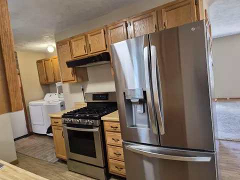 Kitchen - 1799 S Stephan Bridge Rd, Grayling, MI 49738 photo 4 of 10