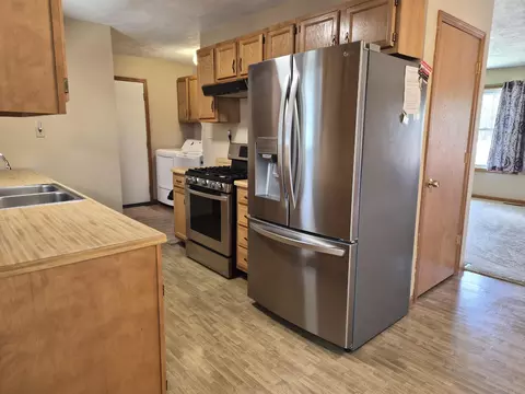 Kitchen - 1799 S Stephan Bridge Rd, Grayling, MI 49738 photo 1 of 10