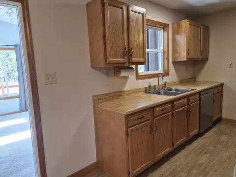 Kitchen - 1799 S Stephan Bridge Rd, Grayling, MI 49738 photo 3 of 10