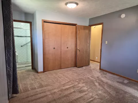 Bedroom - 1799 S Stephan Bridge Rd, Grayling, MI 49738 photo 4 of 7