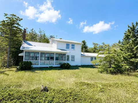 18453 Nipigon Ln, Ocqueoc, MI 49759