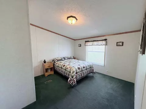 Bedroom - 9518 Greenway Dr, Frederic, MI 49733 photo 7 of 9