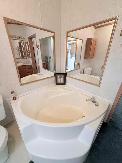 Bath - 9518 Greenway Dr, Frederic, MI 49733 photo 3 of 5