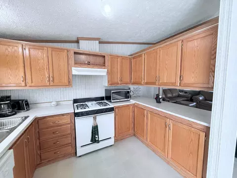Kitchen - 9518 Greenway Dr, Frederic, MI 49733 photo 1 of 4