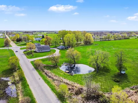 View/Area - 6987 E Beaverton Rd, Clare, MI 48617 photo 6 of 9