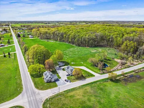 View/Area - 6987 E Beaverton Rd, Clare, MI 48617 photo 7 of 9