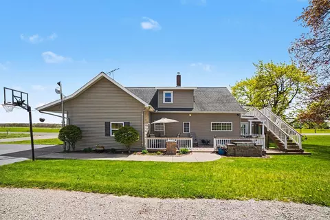 Exterior - 6987 E Beaverton Rd, Clare, MI 48617 photo 1 of 11