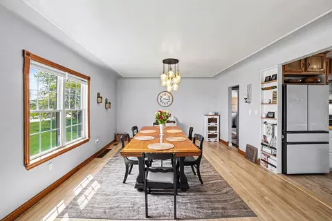 Dining - 6987 E Beaverton Rd, Clare, MI 48617 photo 3 of 4