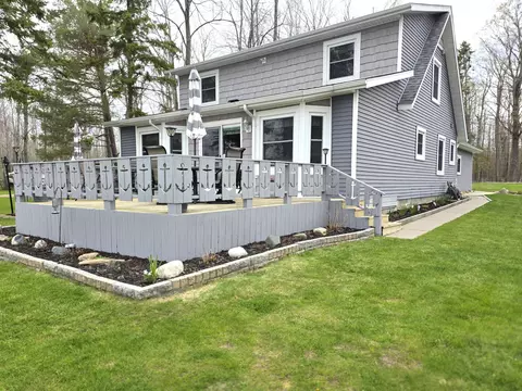 14935 Maple St, Posen, MI 49776