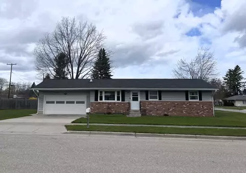 2337 Emmet St, Alpena, MI 49707