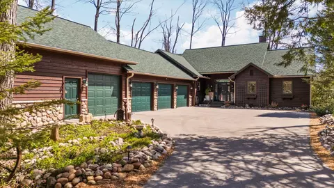 1595 Lake Clb, Gaylord, MI 49735