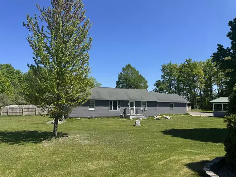 6990 N Us 31, Levering, MI 49755