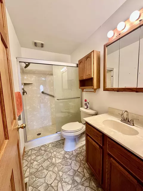 Bath - 4851 W North Down River Rd, Grayling, MI 49738 photo 1 of 2