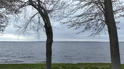 7709 E Houghton Lake Dr, Houghton Lake, MI 48629
