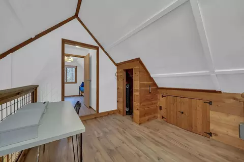 Entry Way - 4100 W School Rd, Roscommon, MI 48653 photo 3 of 4