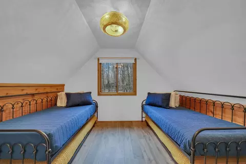 Bedroom - 4100 W School Rd, Roscommon, MI 48653 photo 4 of 4