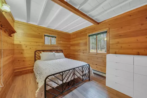 Bedroom - 4100 W School Rd, Roscommon, MI 48653 photo 1 of 4