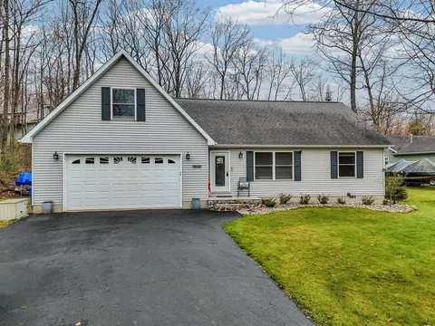 113 Eva Ln, Roscommon, MI 48653