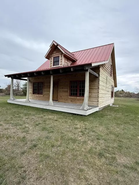 2740 Mary Ann Dr, Lewiston, MI 49756