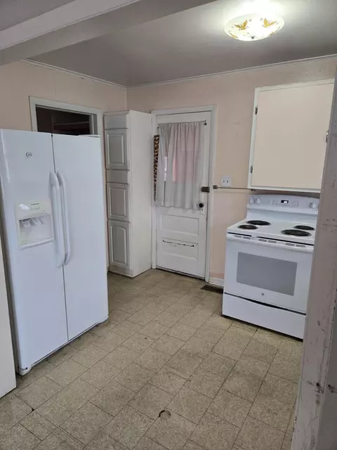 Kitchen - 2129 Werth Rd, Alpena, MI 49707 photo 1 of 2