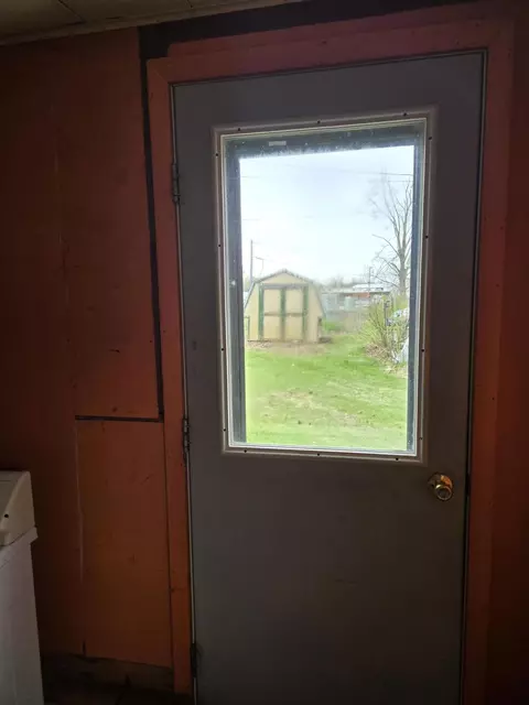 Entry Way - 2129 Werth Rd, Alpena, MI 49707 photo 2 of 2