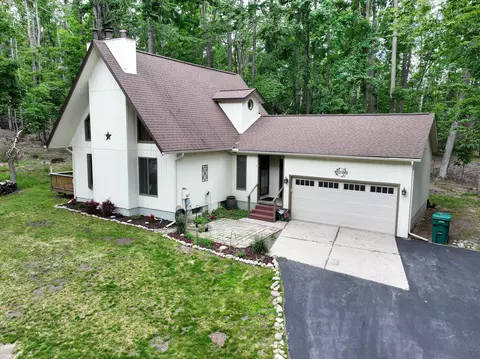 944 Snowmoon Ct, Gaylord, MI 49735