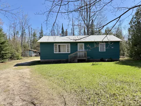 10532 Us 23 Hwy, Cheboygan, MI 49721