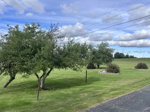 Exterior - 14866 W M-32, Lachine, MI 49753 photo 9 of 17