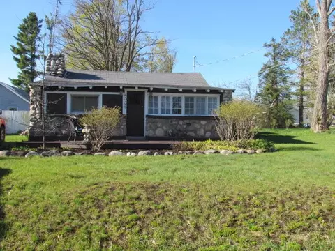 4338 Michelson Ave, Lewiston, MI 49756