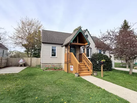 220 E Crapo St, Alpena, MI 49707