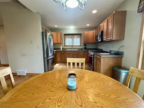 Kitchen - 3281 Chamois Ct, Grayling, MI 49738 photo 4 of 5