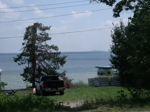 1400 Topinabee Shore Dr, Topinabee, MI 49791