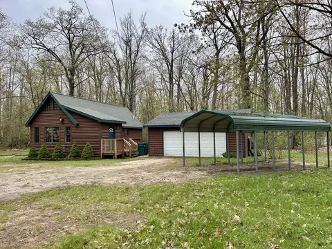 6212 Hatch Dr, Gaylord, MI 49735
