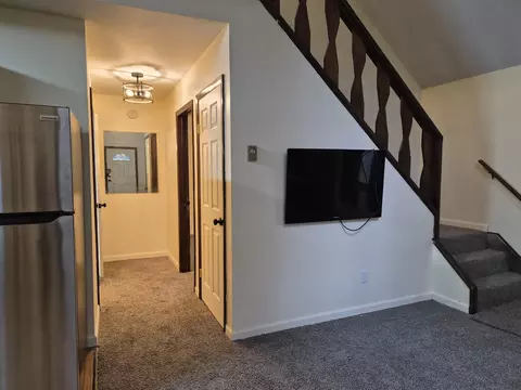 Entry Way - 208 E Loves Dr, Roscommon, MI 48653 photo 2 of 7